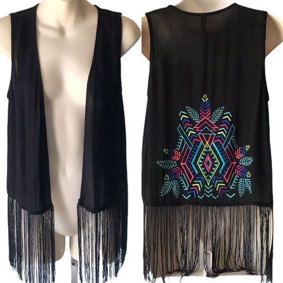 Xhilaration Tops - Xhilaration Embroidered Vest with Fringe Bottom